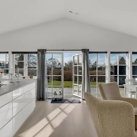 3 Bedroom Gorgeous In Feriehus *