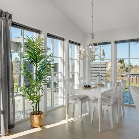 Feriehus 3 Bedroom Gorgeous In *
