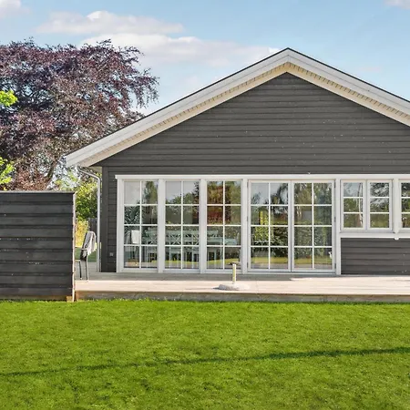 3 Bedroom Gorgeous In * Hornbæk